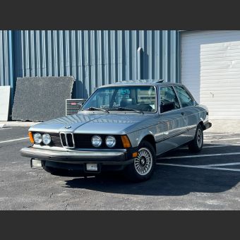 1983 320i